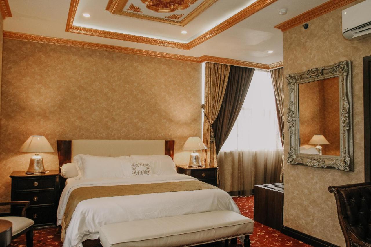 Hotel Grand Q Gorontalo Luaran gambar