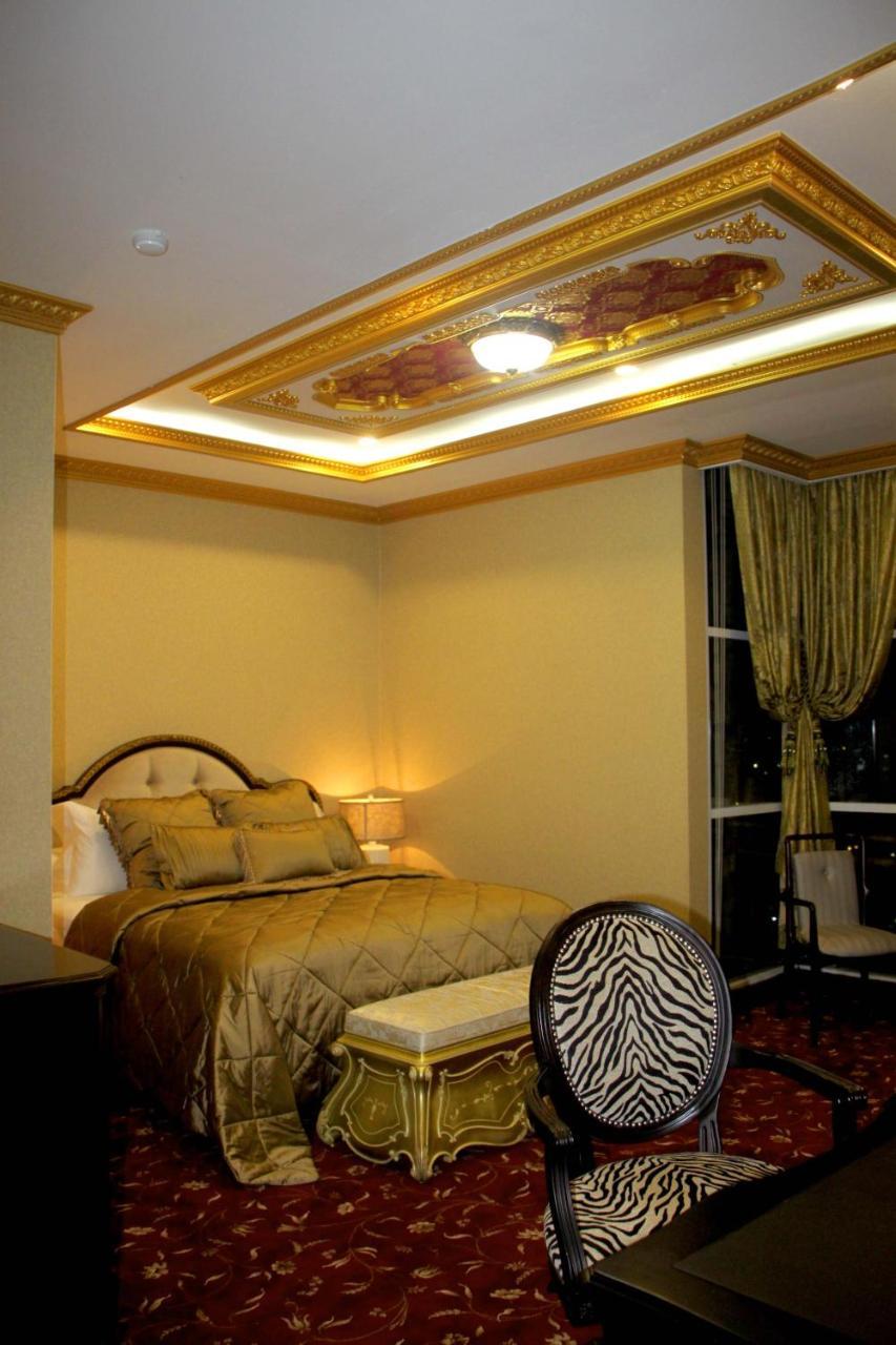 Hotel Grand Q Gorontalo Luaran gambar
